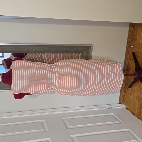 Sleeveless summer dress - Picture 2 of 7